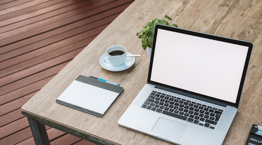 I found that the interviewer was very positive and made me feel comfortable, and asked me interesting questions which probed my mathematical thinking. Unlike some other interviews that I have completed, I truly feel that my Scholarship interview gave me a fair opportunity to articulate myself.