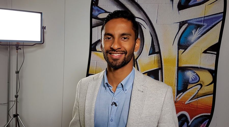 The Maths Scholars scheme was excited to catch up with Bobby Seagull as we have been in contact through our alumni events and social media throughout his teaching career.