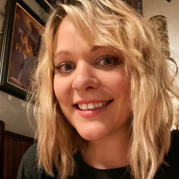  Laura Jackson 